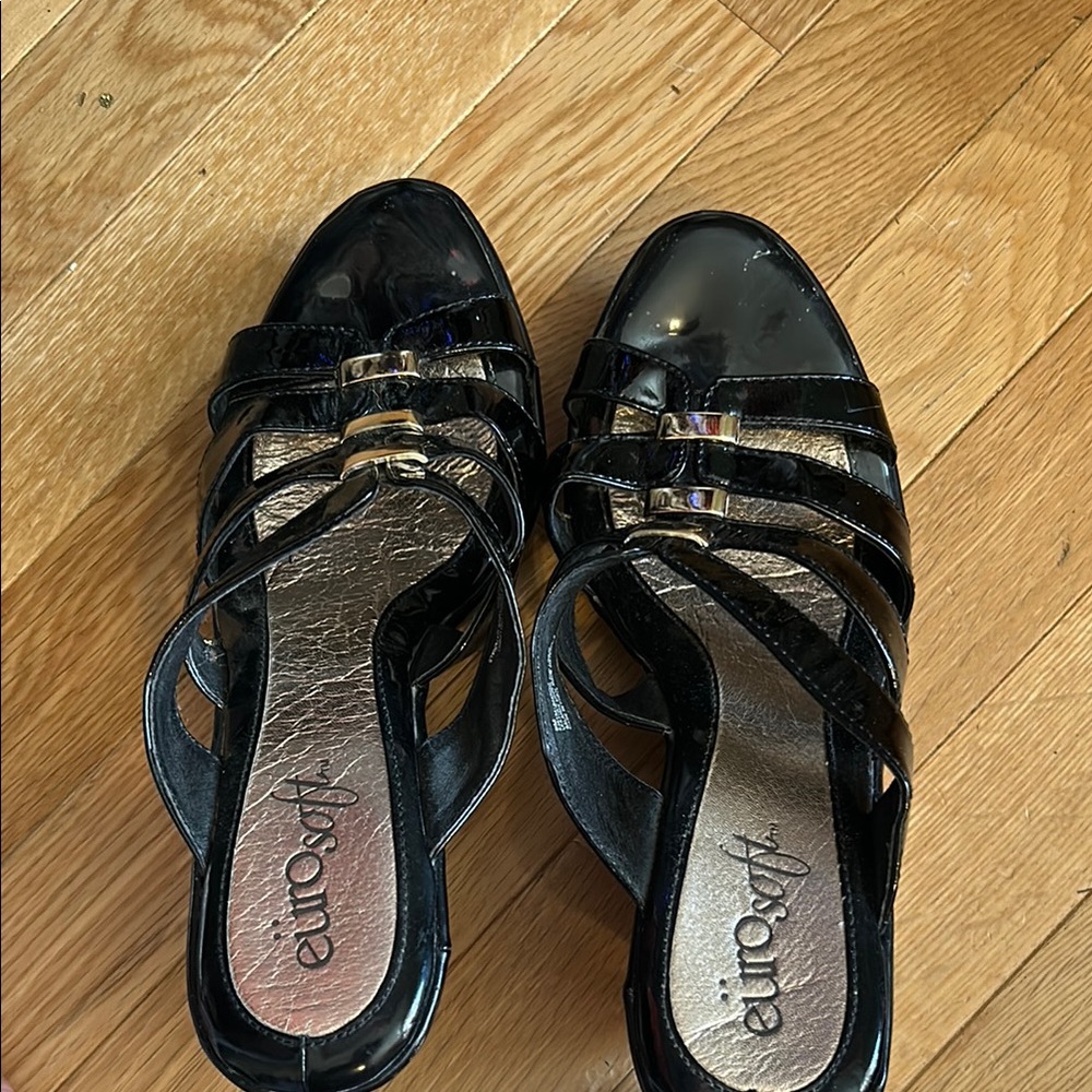 Black Strappy Women's Sandals